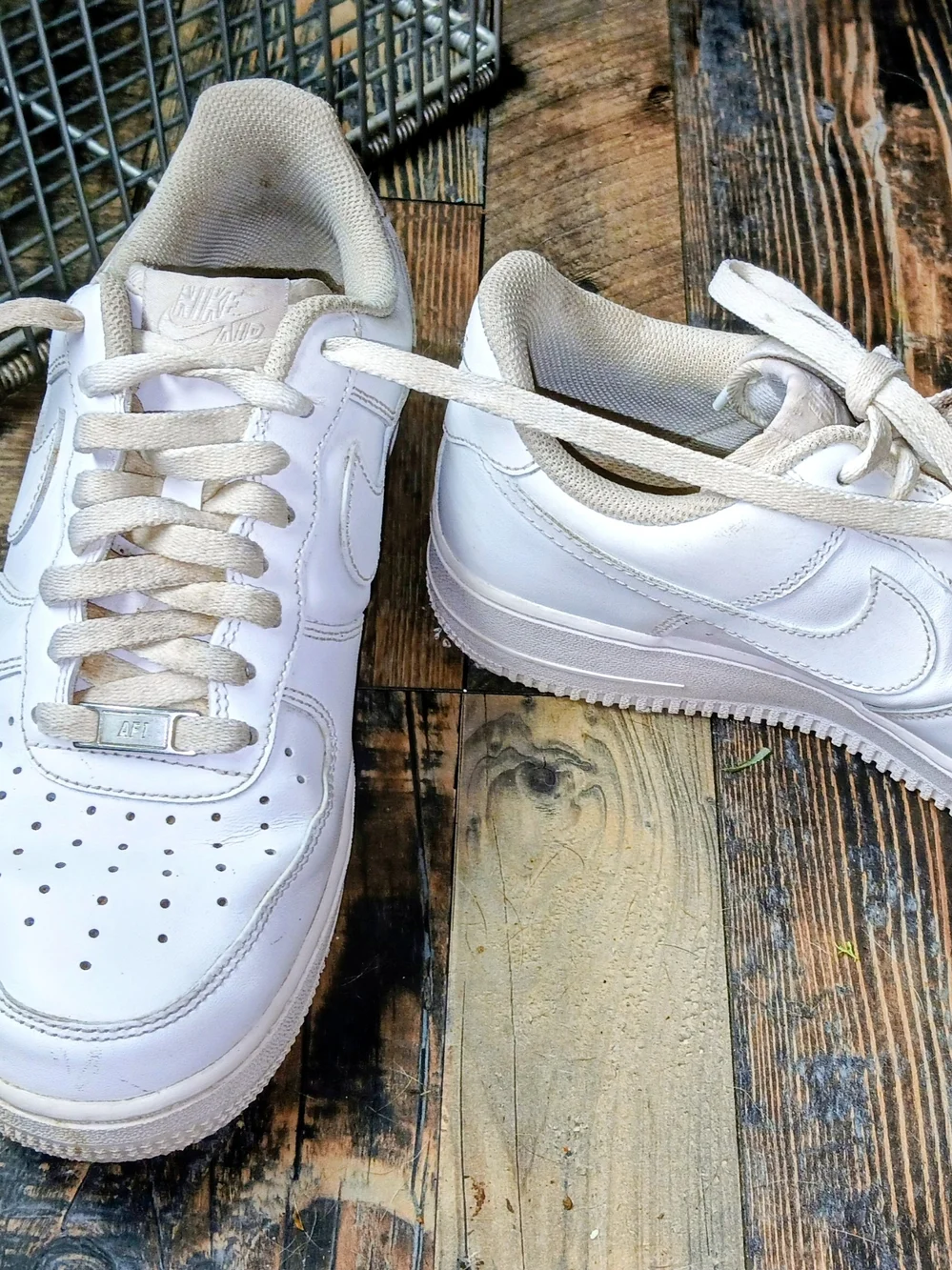 Men's Nike Air Force 1 Sneakers Size 8